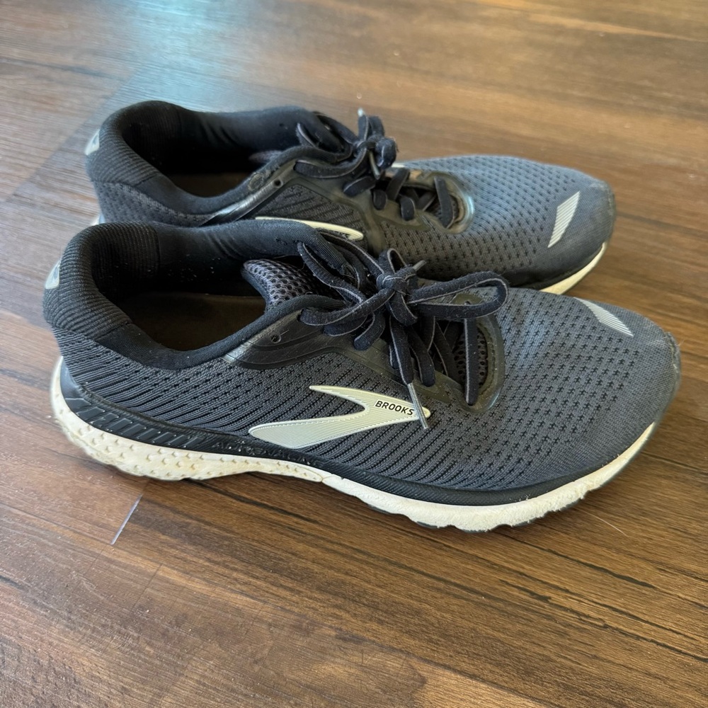 Brooks Adrenaline 20 GTS XX Sneakers Size 9 Medium